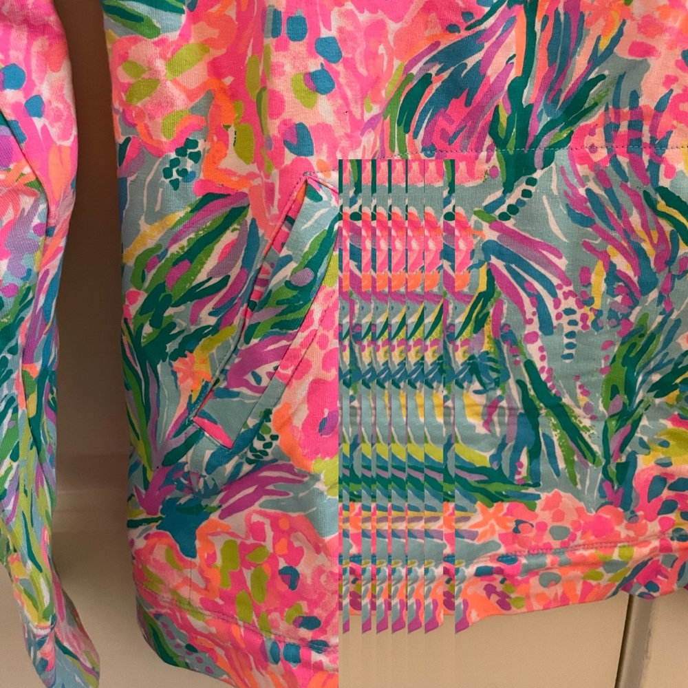Lilly Pulitzer Pop Over - Picture 3 of 7